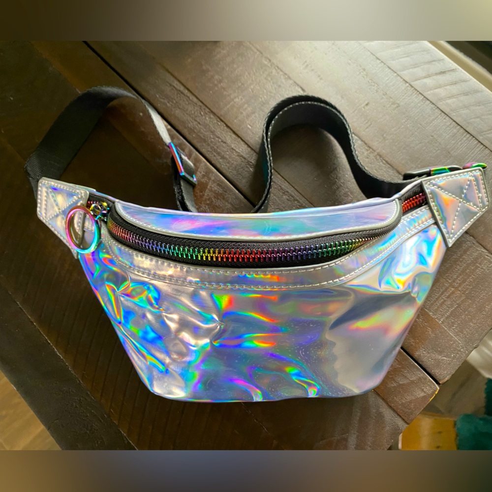 🌿 LIKE DREAMS Holographic Fanny Pack ~ Multicolor